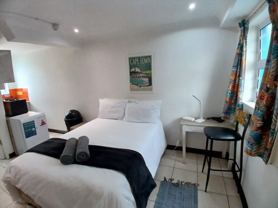 To Let 1 Bedroom Property for Rent in Muizenberg Western Cape